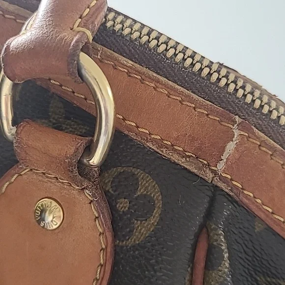 Louis Vuitton Brown Monogram Shoulder Bag - Picture 4 of 16